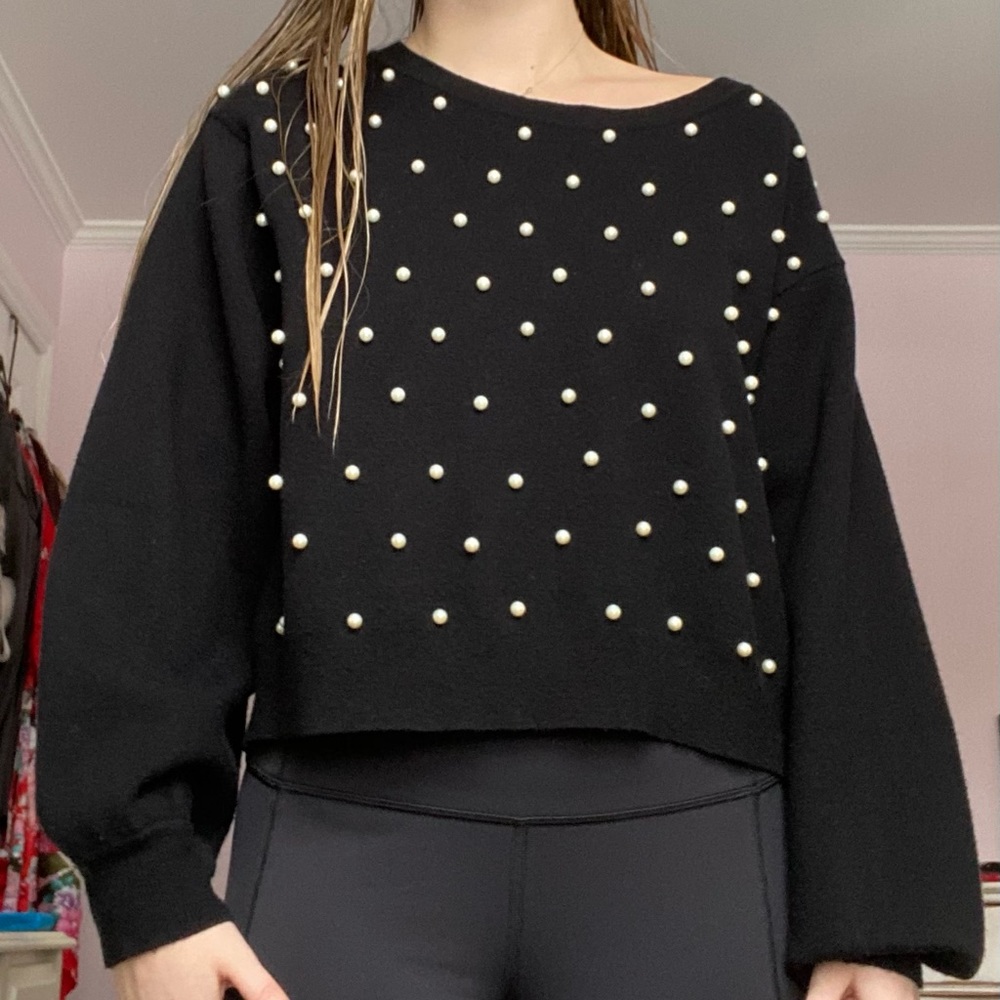 ZARA KNIT SWEATER WITH PEARLS✨